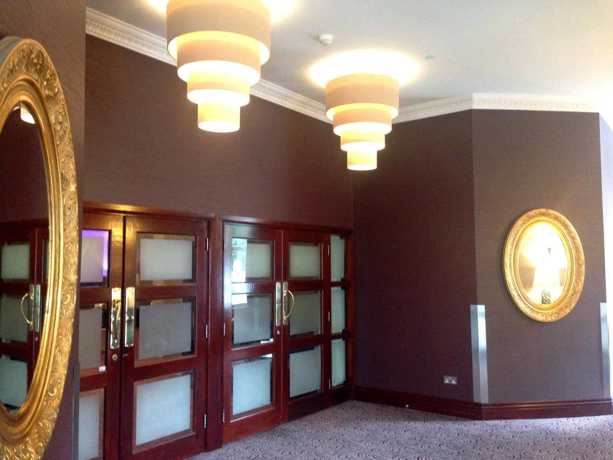 Carrigaline Court Hotel & Leisure Centre 외부 사진